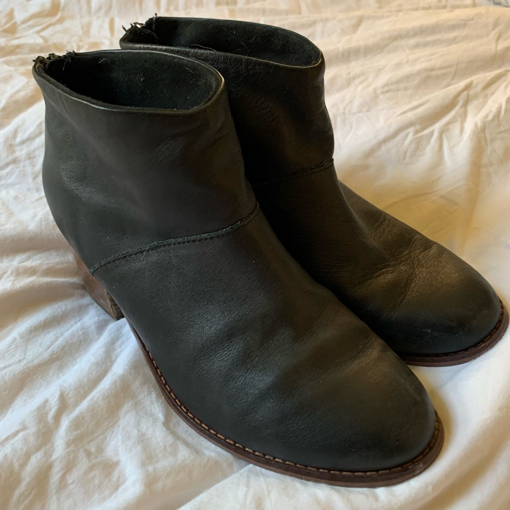 TOMS Ankle Boots